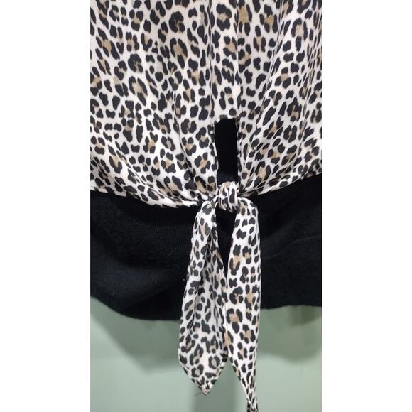 Chico's Animal Print Long Sleeve Pullover Top with Tied Bottom, Sz 0 (4) - Picture 2 of 7